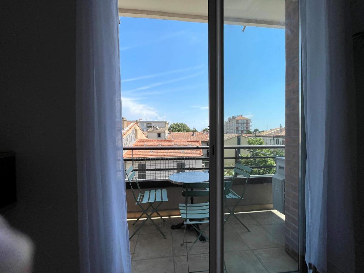 Grand Appartement Moderne Clim Avignon Exterior photo